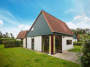 Cozy holiday home with a dishwasher, in Zeeland